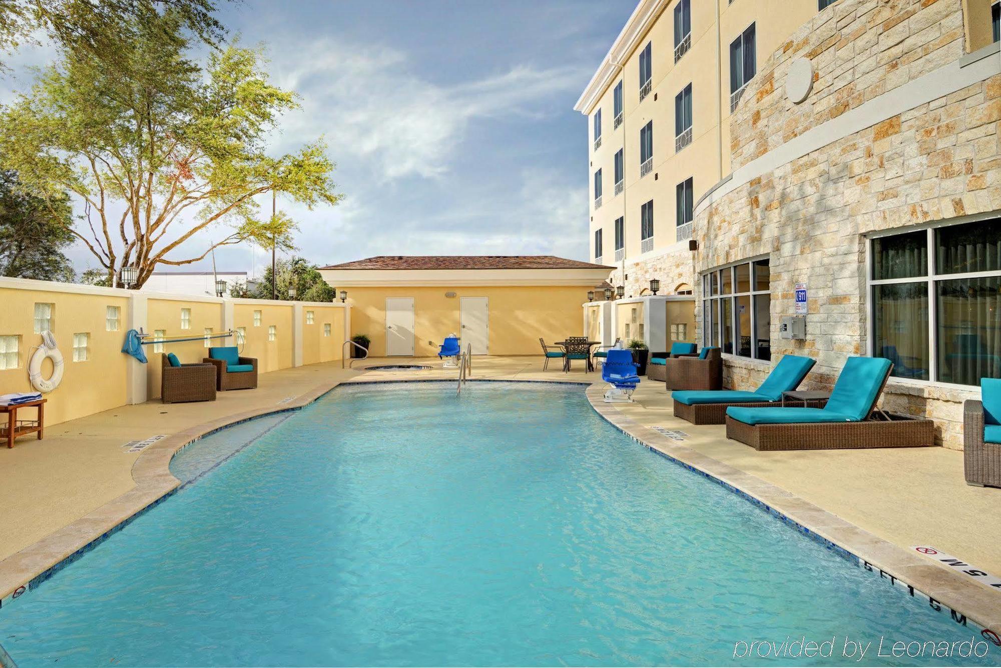Holiday Inn Express & Suites Houston Northwest-Brookhollow By Ihg Exteriör bild